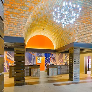 4* Hotel Embassy By Hilton Park